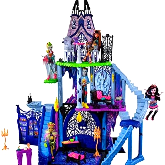 monster high Toys Monster High Freaky Fusion Doll House Poshmark